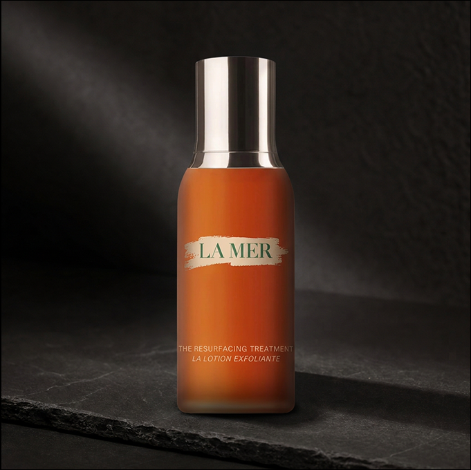 La Mer The Resurfacing Treatment bottle